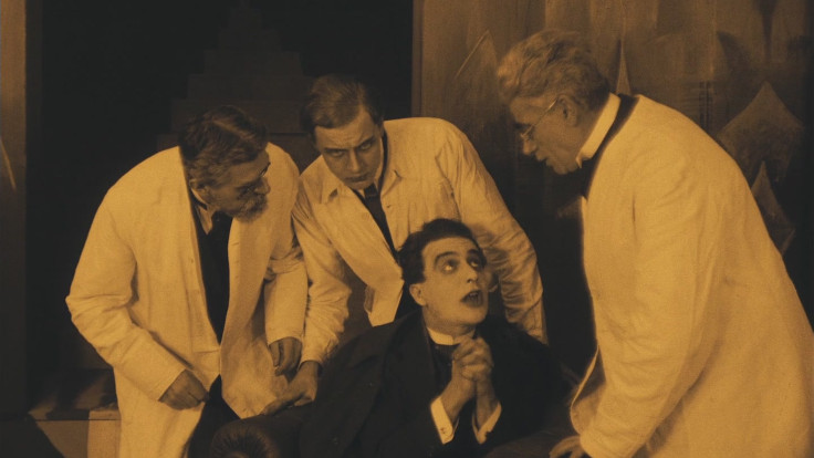 Una scena tratta da Il gabinetto del dottor Caligari