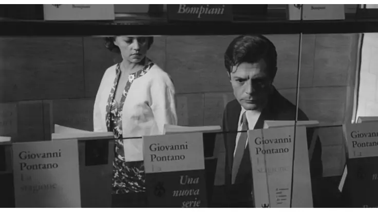 Marcello Mastroianni e Jeanne Moreau in una scena tratta da La notte